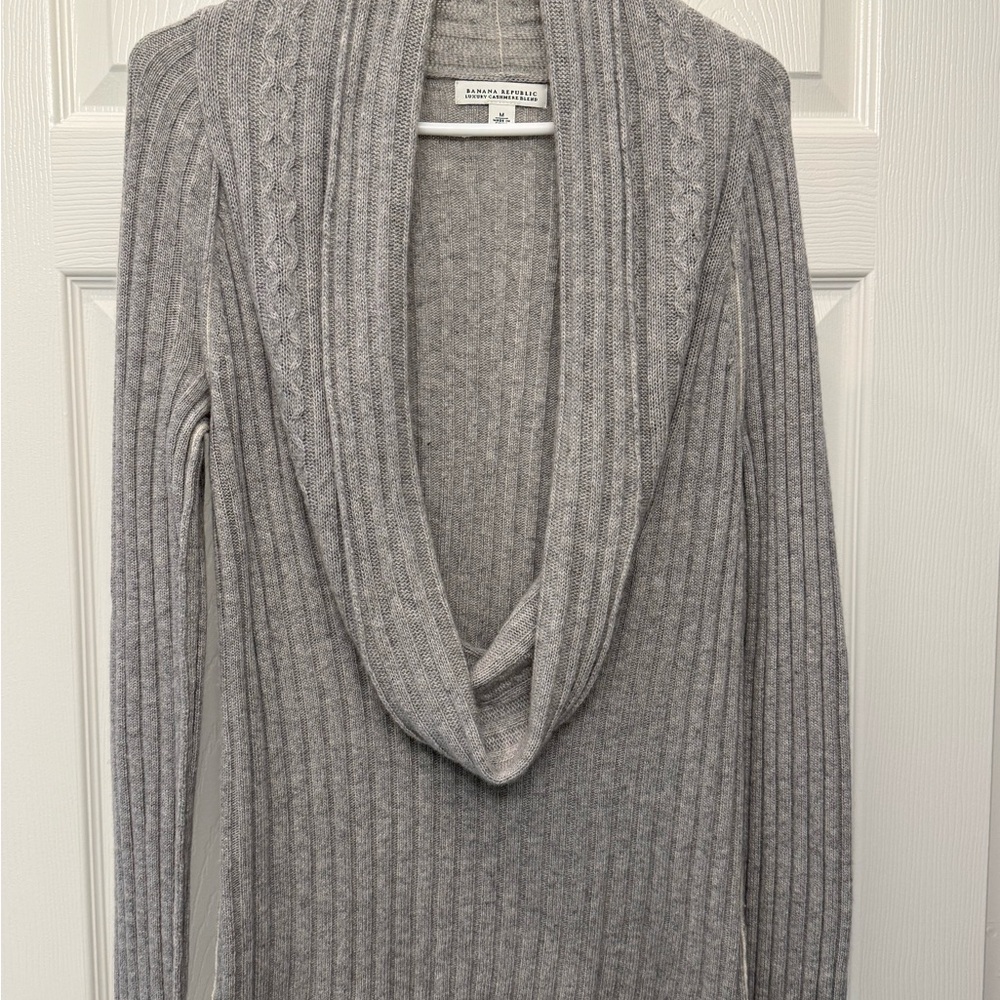 Banana Republic Cashmere Gray Women's Sweater